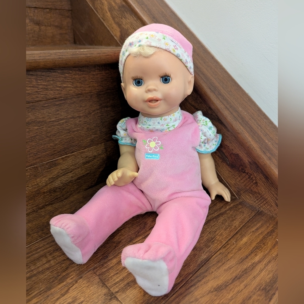 Vintage Fisher Price Interactive Doll Blinks Coos Giggles & Closes  Eyes
